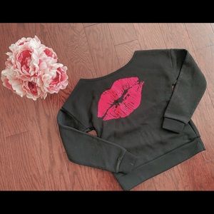 XS unbranded slightly off the shoulder sweater 💋